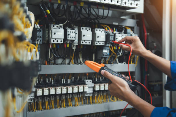 Best Licensed Electrician  in Clendenin, WV